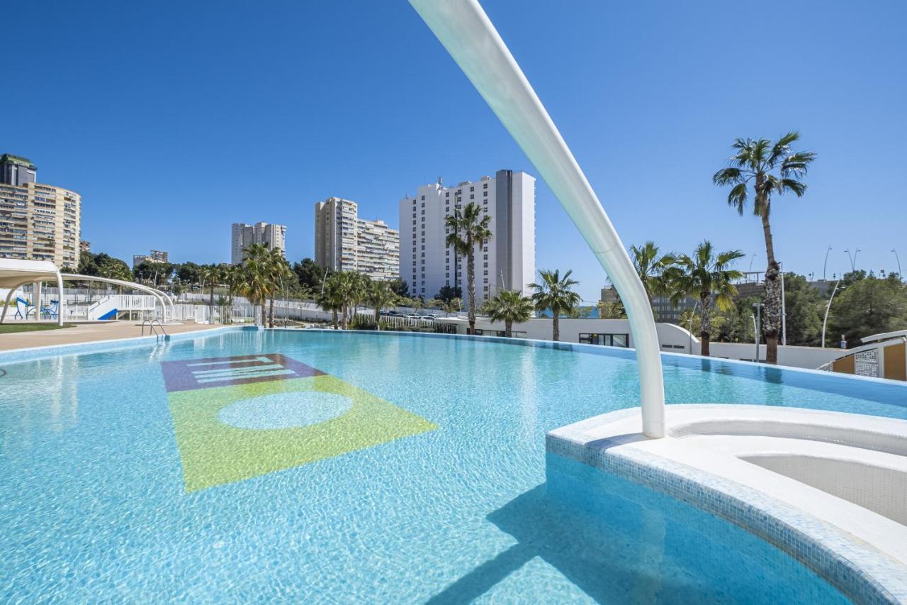 Sunset Waves Deluxe Apartments Poniente Beach Resort เบนิดอร์ม ภายนอก รูปภาพ