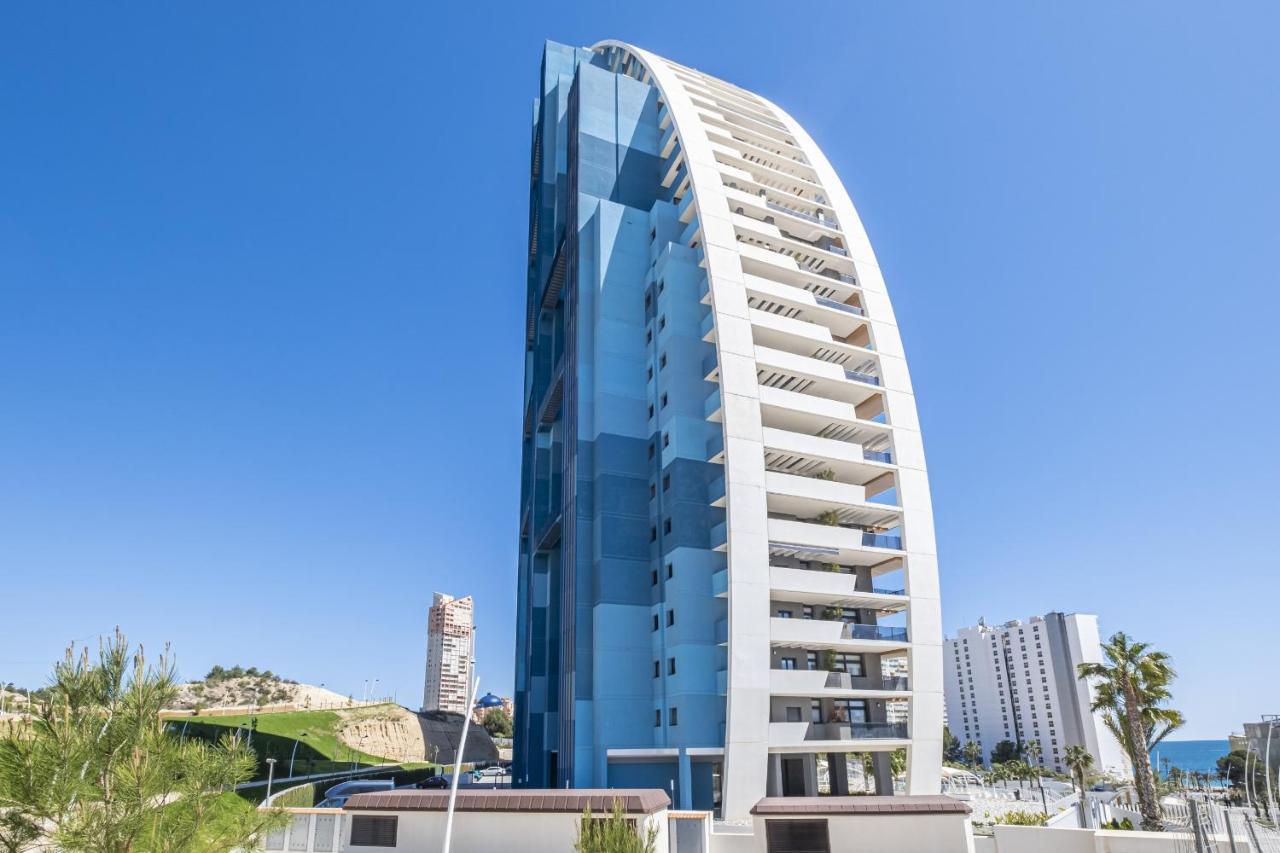 Sunset Waves Deluxe Apartments Poniente Beach Resort เบนิดอร์ม ภายนอก รูปภาพ